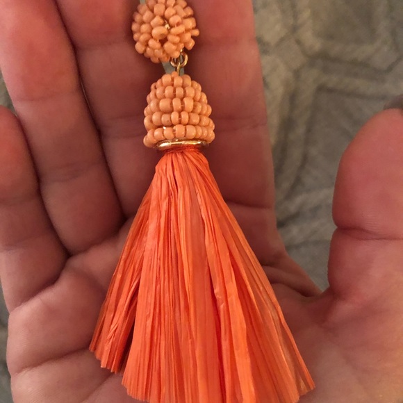 2019 Lulu’s statement earring - Picture 2 of 2